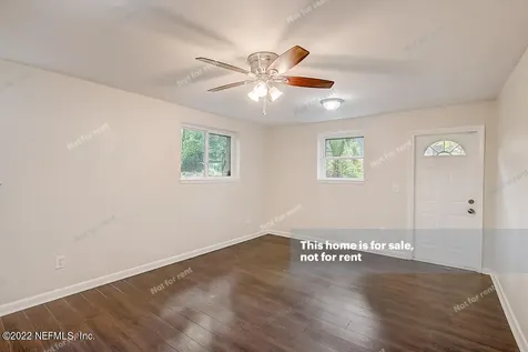 933 Carlotta Road W Jacksonville FL 32211