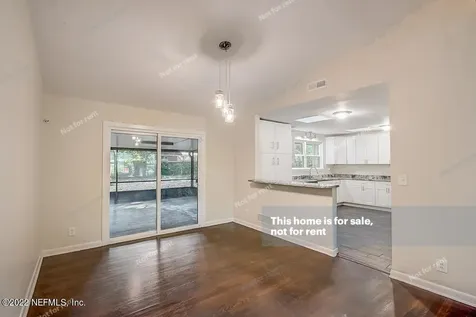 933 Carlotta Road W Jacksonville FL 32211
