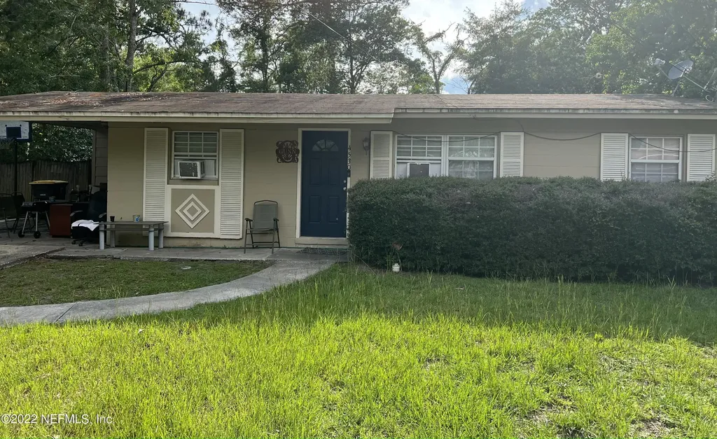 4530 Melvin Circle W Jacksonville FL 32210
