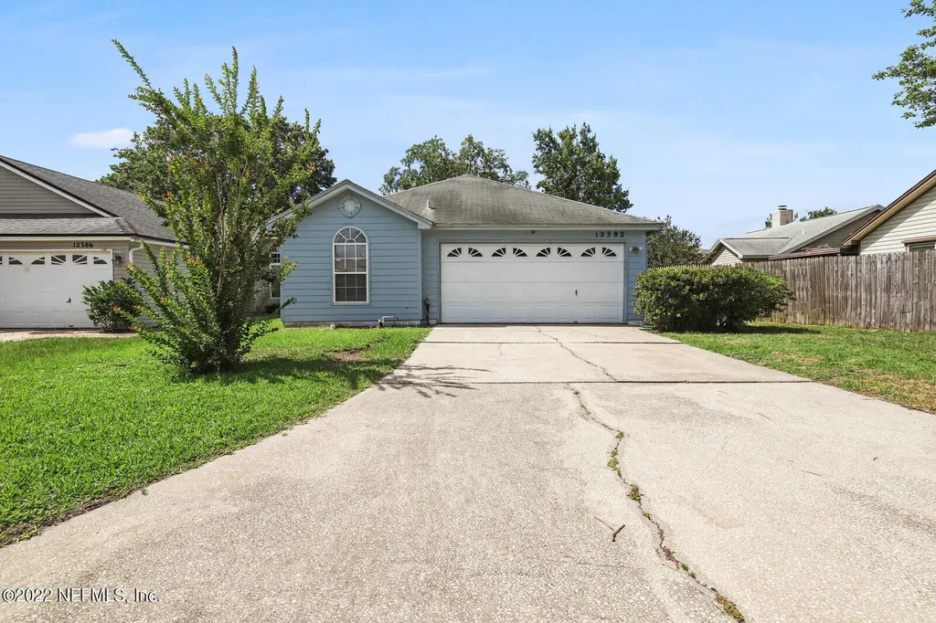 12382 Silent Brook Trail N Jacksonville FL 32225