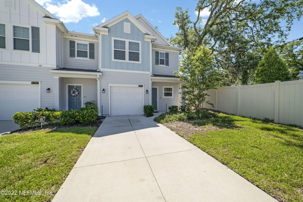 1703 Pottsburg Point Drive Jacksonville FL 32207