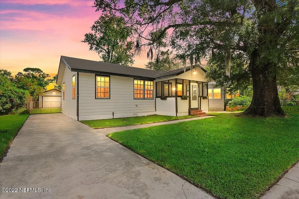 4737 Kingsbury Street Jacksonville FL 32205
