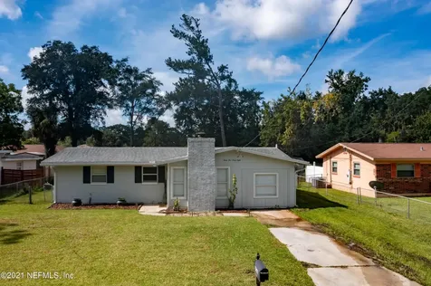4568 Key Woodley Drive S Jacksonville FL 32218