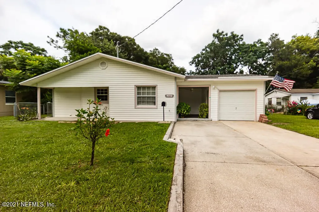 1627 King Arthur Road Jacksonville FL 32211