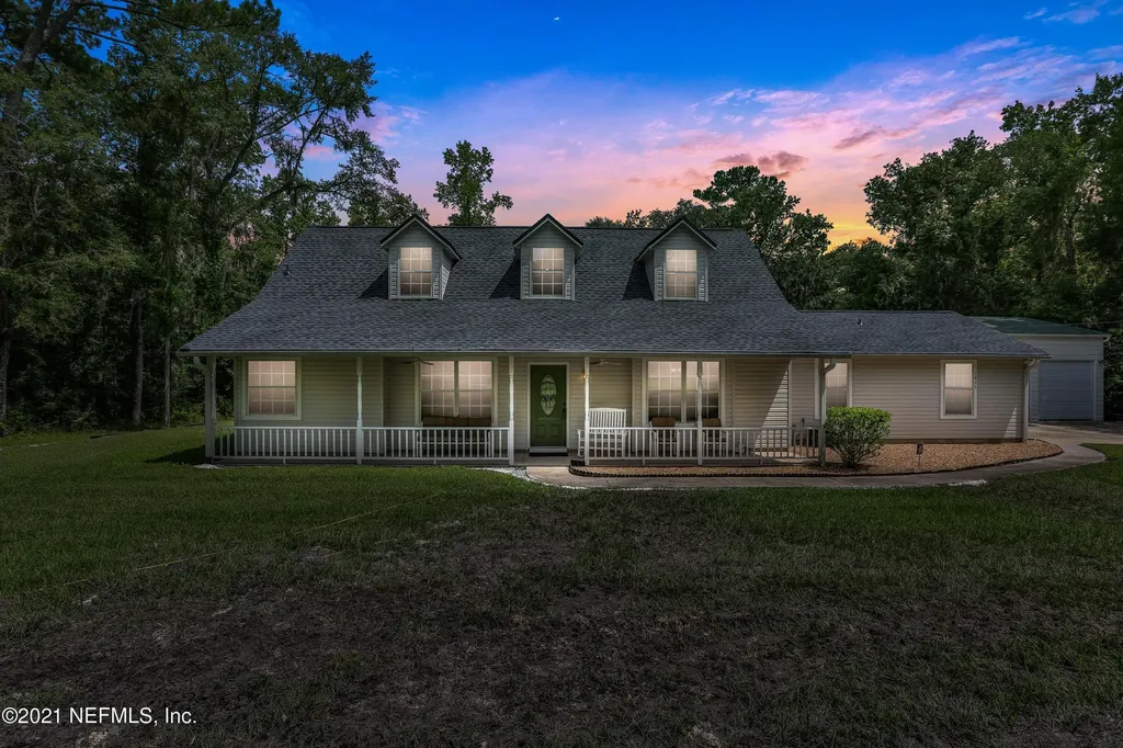 2825 S Periwinkle Avenue Middleburg FL 32068