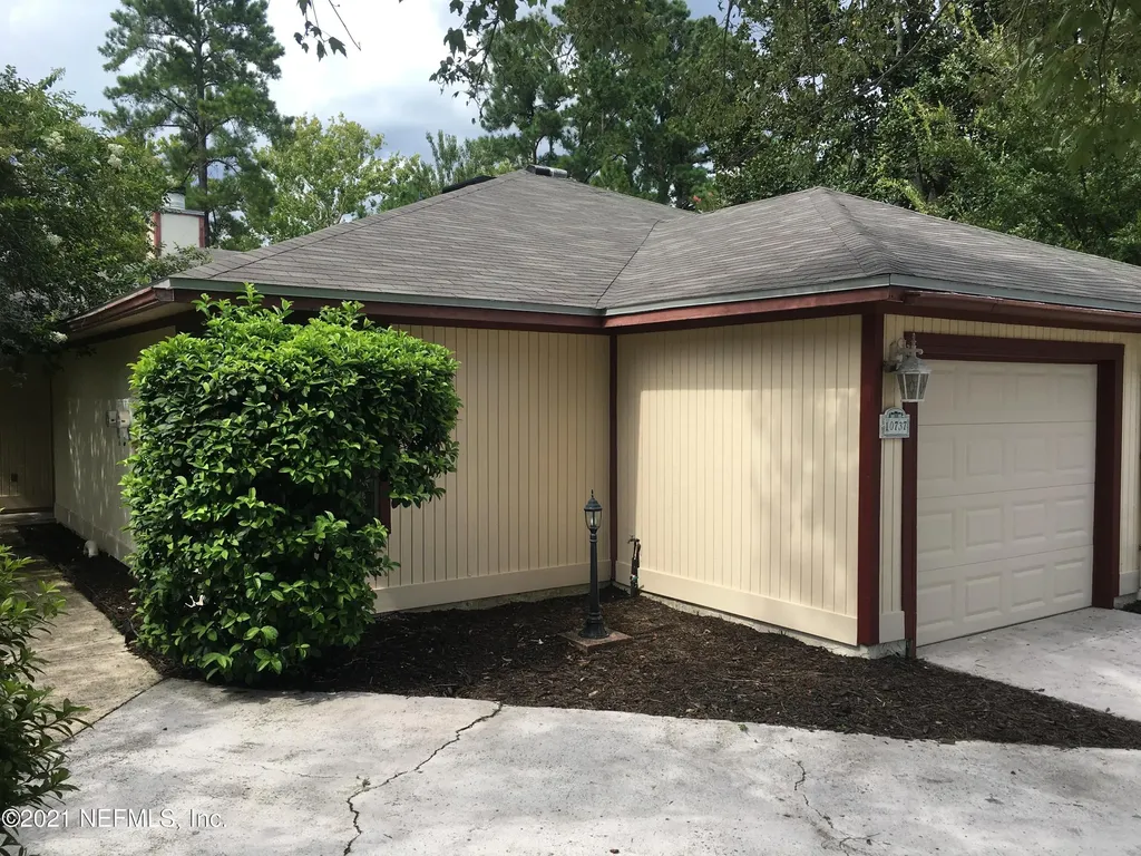 10737 Ironstone Drive N Jacksonville FL 32246