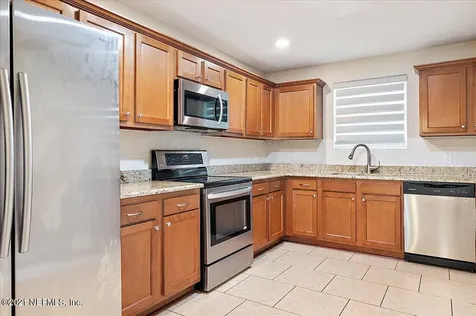 1403 Magnolia Circle W Jacksonville FL 32211