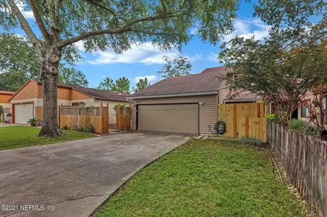 1962 Oak Twist Court Orange Park FL 32073