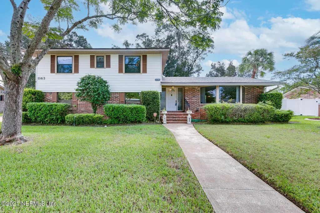 1143 Catalina Road E Jacksonville FL 32216
