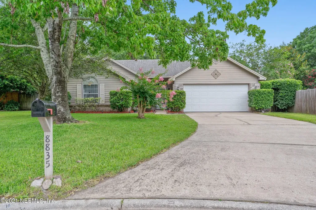 8835 Fieldside Court Jacksonville FL 32244