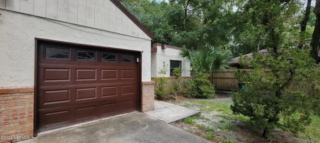 7512 Colony Cove Lane Jacksonville FL 32277