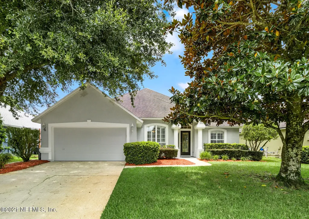 213 W Silverthorn Lane Ponte Vedra FL 32081