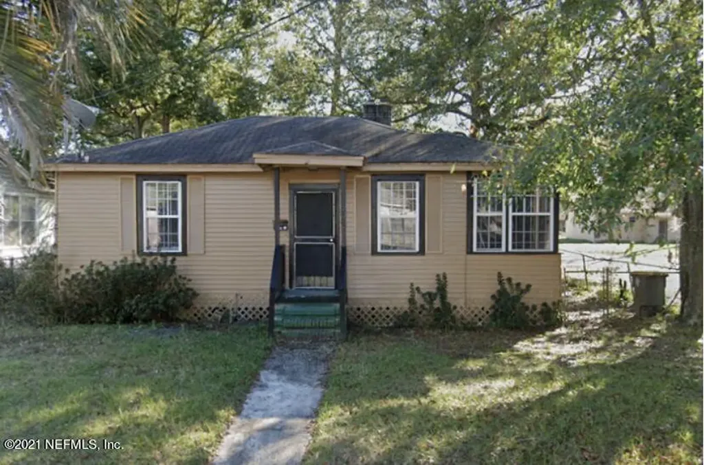 1592 W 11th Street Jacksonville FL 32209