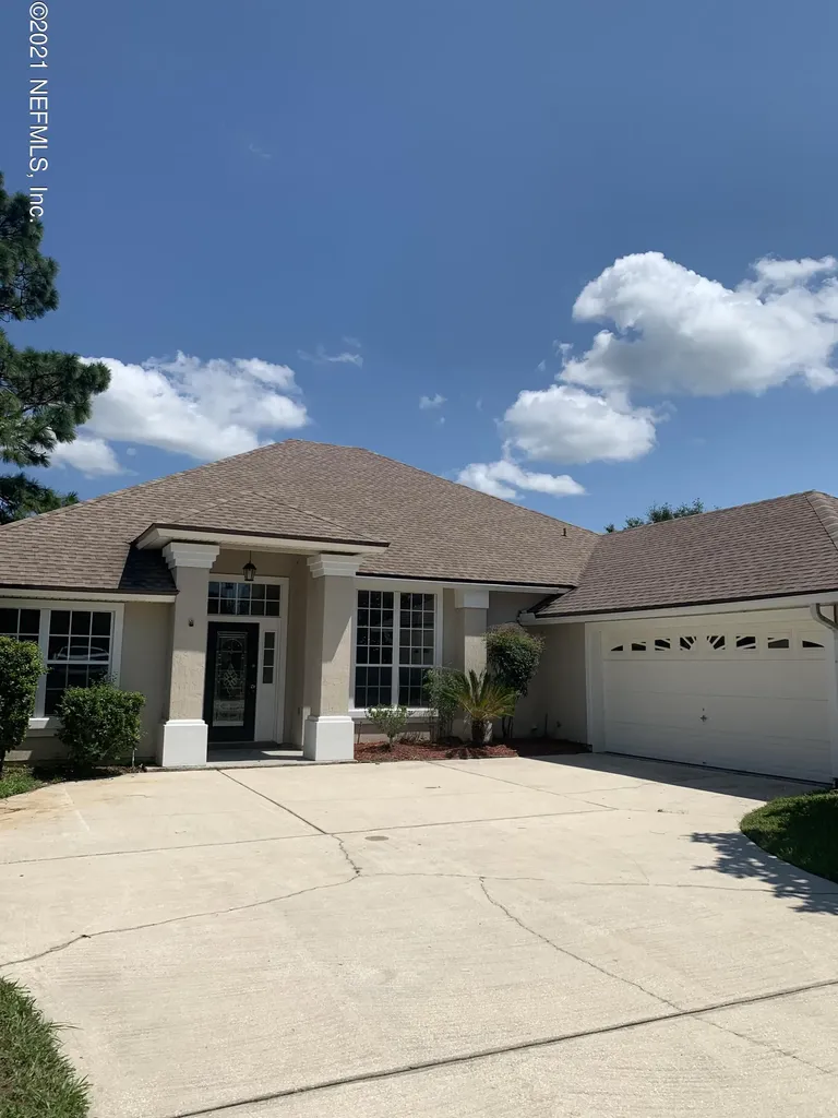 2995 Southbank Circle Green Cove Springs FL 32043