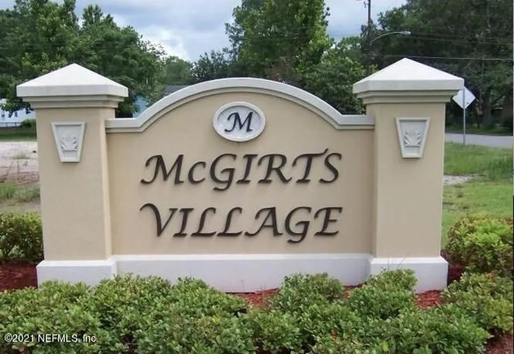 8406 Mcgirts Village Lane Jacksonville FL 32210