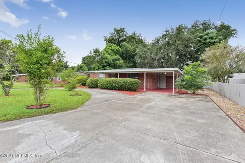 5815 Lake Lucina Drive S Jacksonville FL 32211