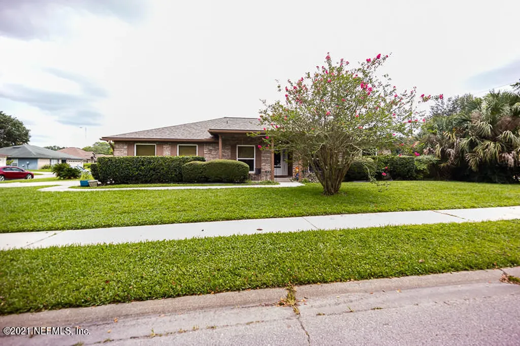 3297 Ridgeglen Drive Jacksonville FL 32216