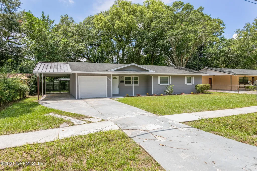 7312 Old Kings Road S Jacksonville FL 32217