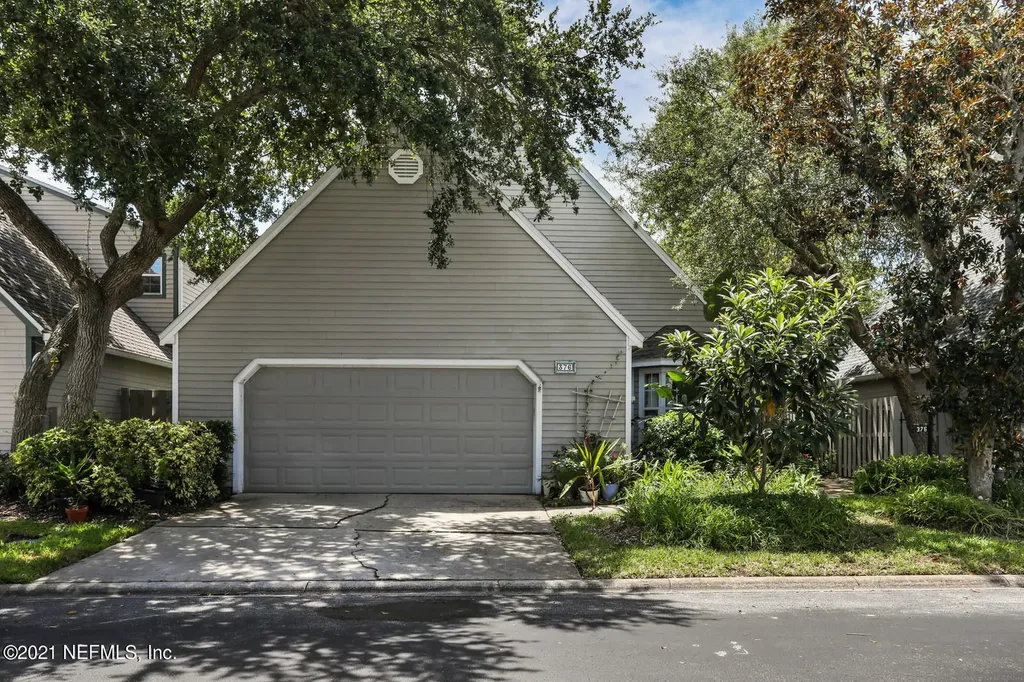 376 Village Drive St. Augustine FL 32084