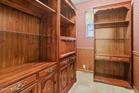 376 Village Drive St. Augustine FL 32084