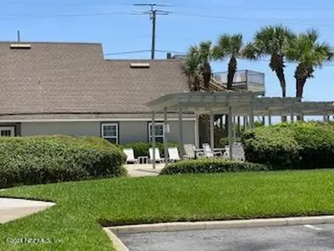 376 Village Drive St. Augustine FL 32084