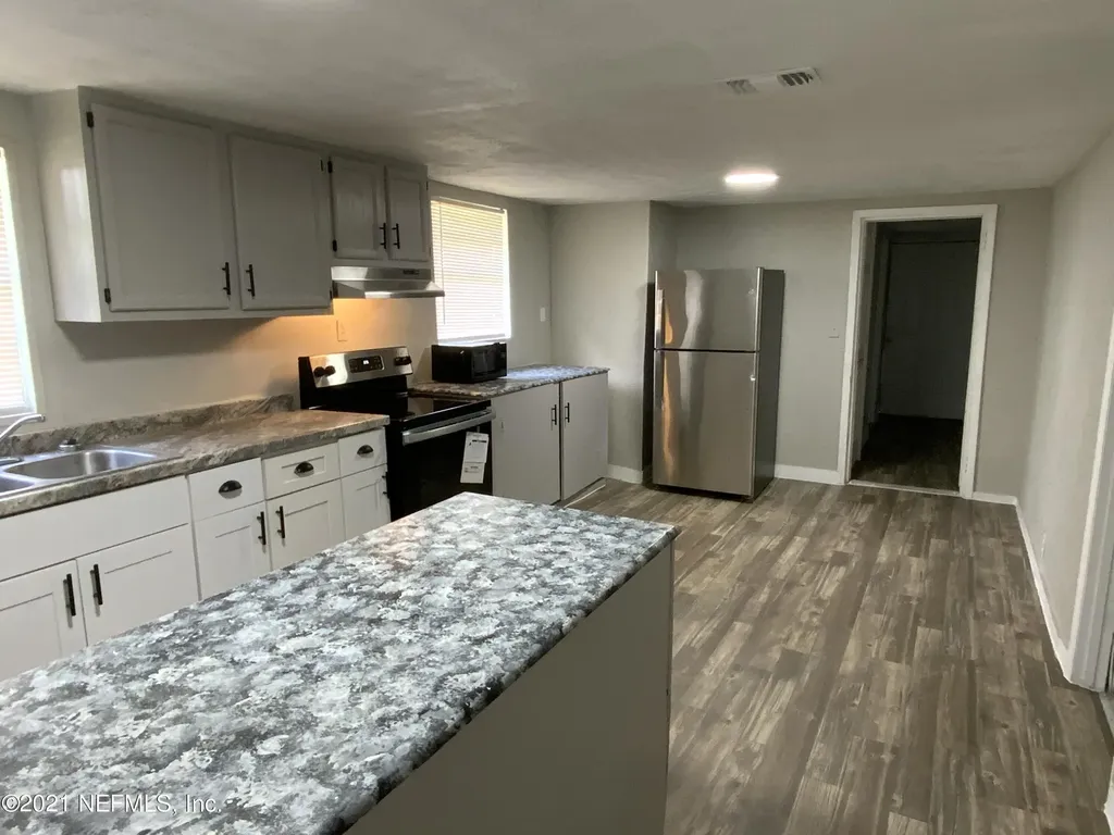 2117 W 43rd Street Jacksonville FL 32209