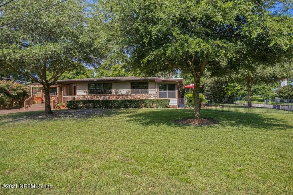 2404 Ironwood Drive Jacksonville FL 32216