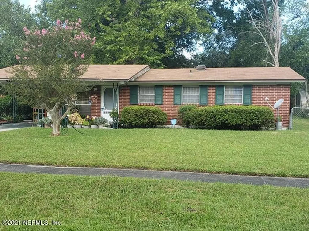 4218 Sharbeth Drive E Jacksonville FL 32210