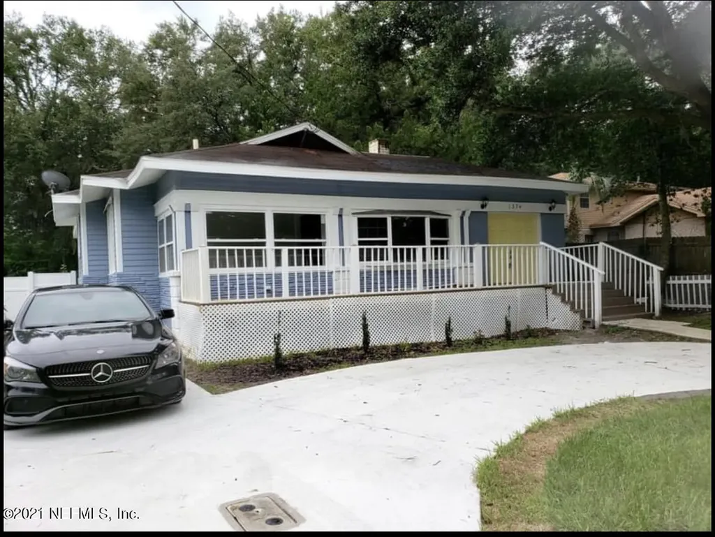 1374 Agnes Street Jacksonville FL 32208