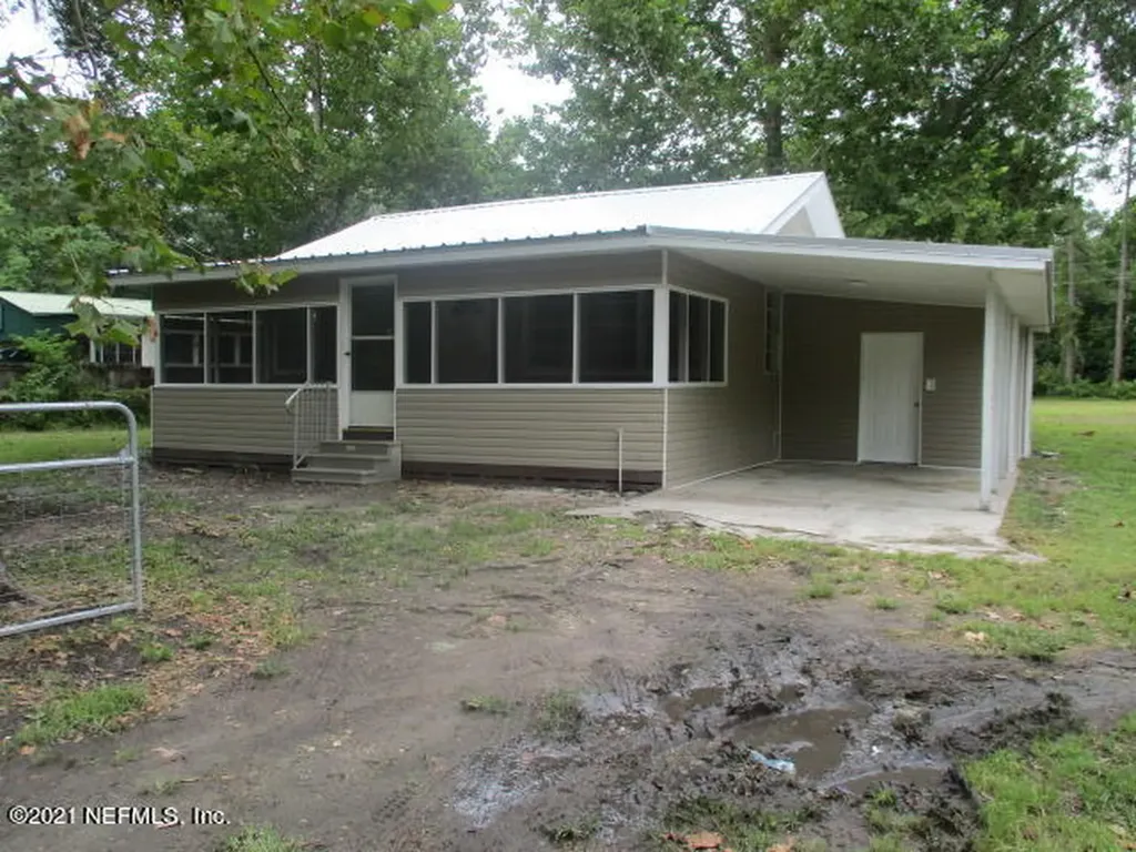 9399 SE State Road 100 Starke FL 32091
