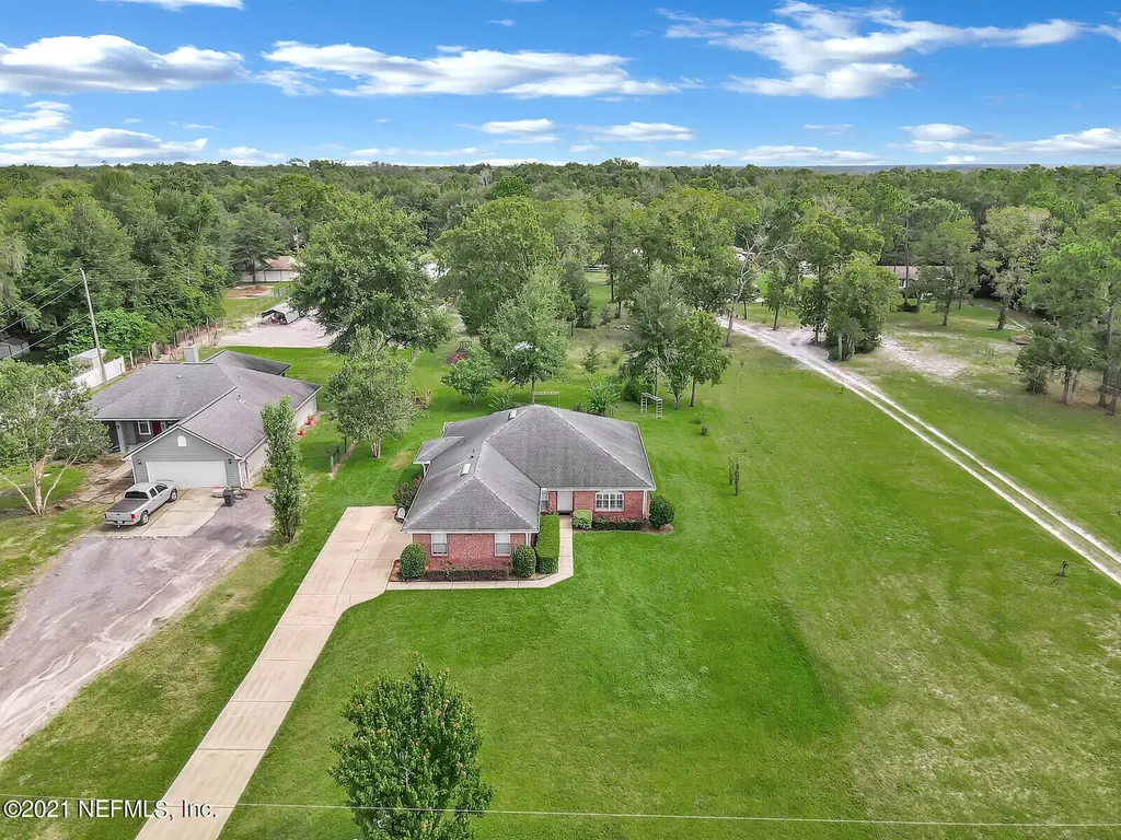 916 Lake Asbury Drive Green Cove Springs FL 32043