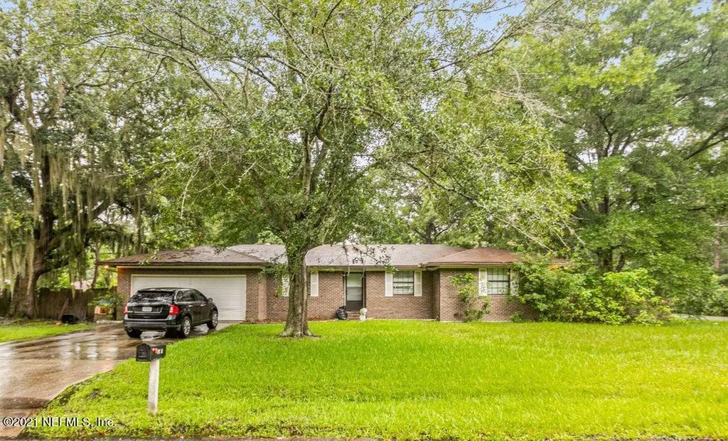 6381 Johnnie Circle W Jacksonville FL 32244
