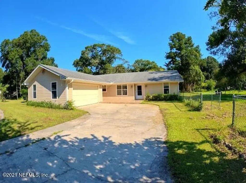 6437 Woodlawn Road Macclenny FL 32063