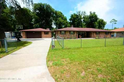 2117 Leonardo Lane N Jacksonville FL 32218