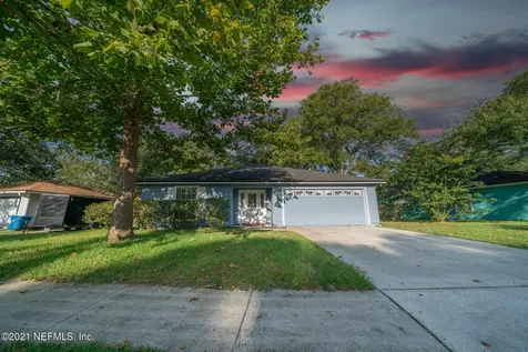 1062 Dorwinion Drive Jacksonville FL 32225
