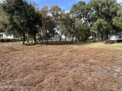 000 Ashley Street Hawthorne FL 32640