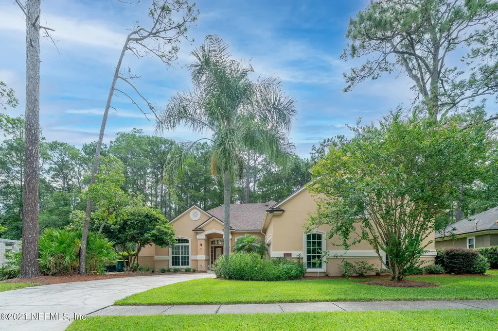 8625 Autumn Green Drive Jacksonville FL 32256