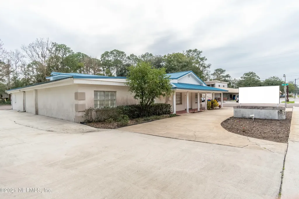 2220 Soutel Drive Jacksonville FL 32208