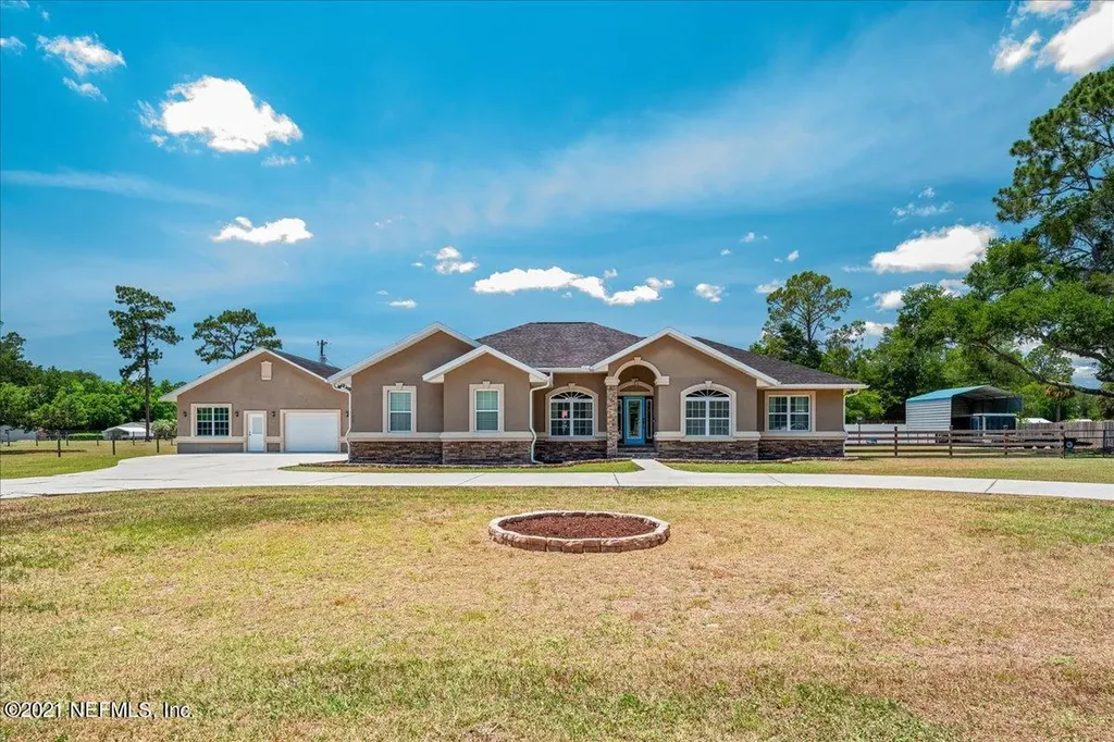 129 Horseman Club Road Palatka FL 32177