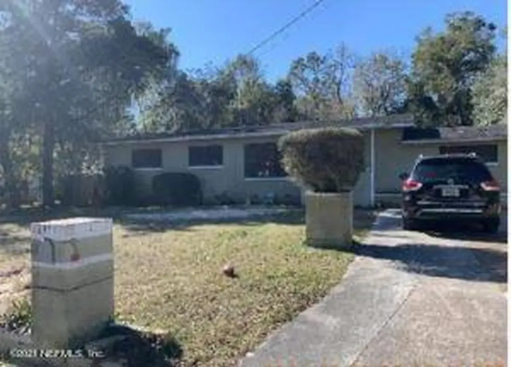 9216 Wilton Avenue W Jacksonville FL 32208