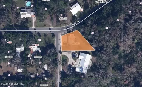 1001-1005 S 10th Street Palatka FL 32177