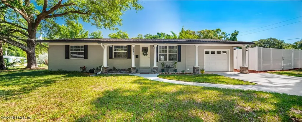 5471 Community Circle Jacksonville FL 32207
