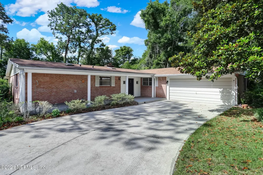 7306 Tintern Circle S Jacksonville FL 32244