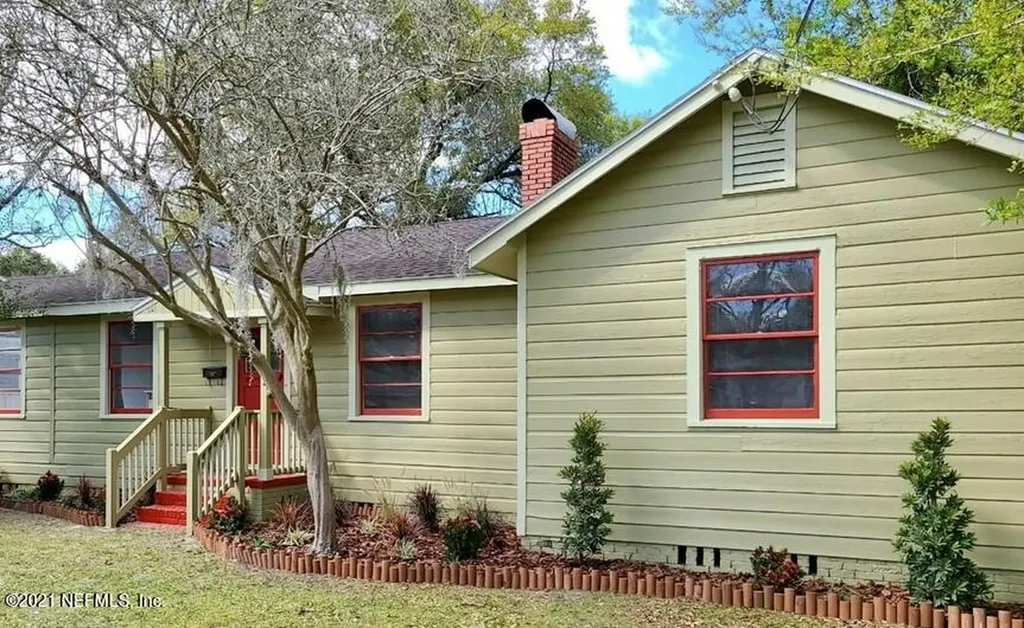 1755 Orlando Circle N Jacksonville FL 32207