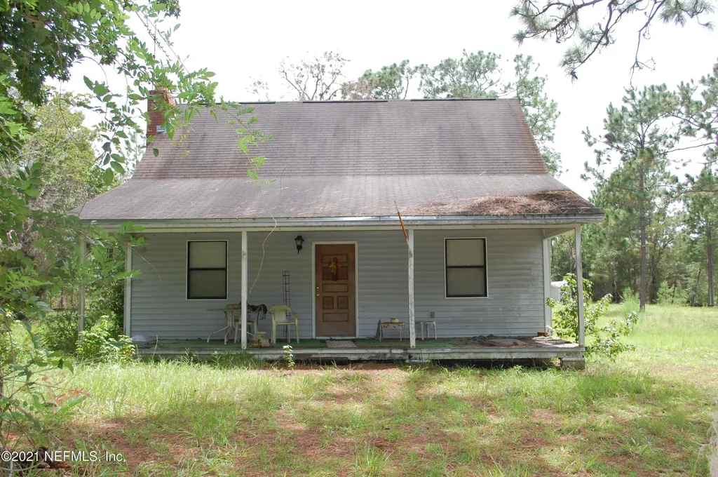 295 Redwater Lake Road Hawthorne FL 32640