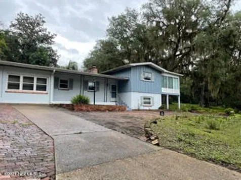 1423 S 15th Street Palatka FL 32177