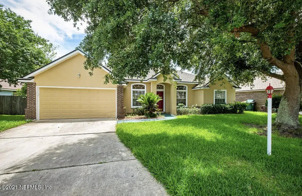 2335 Longmont Lane E Jacksonville FL 32246