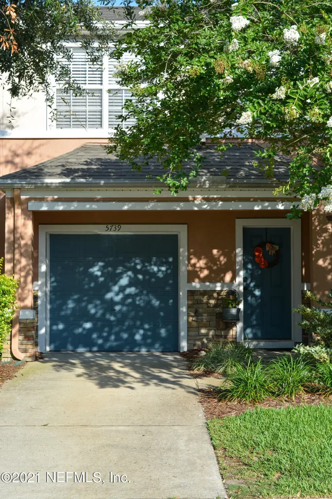 5739 Parkstone Crossing Drive Jacksonville FL 32258