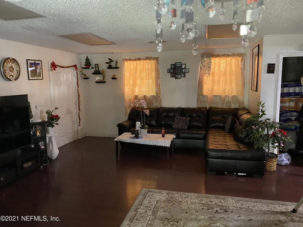 1728 W 43rd Street Jacksonville FL 32209