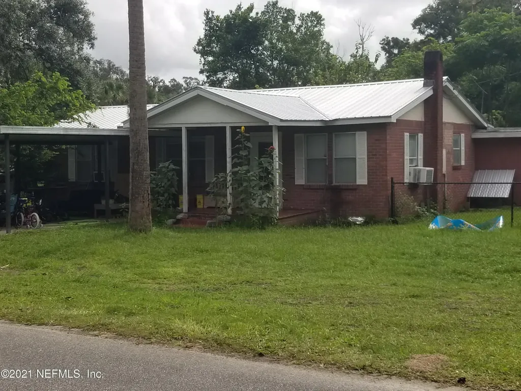 102 1st Street Palatka FL 32177